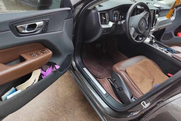 Used Volvo XC60 2020 T5 4x4 Zhiyi Luxury Edition Driver Seat