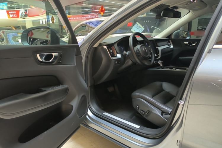 Used Volvo XC60 2020 T5 4x4 Zhiyi Luxury Edition Driver Seat