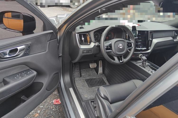 Used Volvo XC60 2020 T5 4x4 Smart & Dynamic Sport Edition Driver Seat