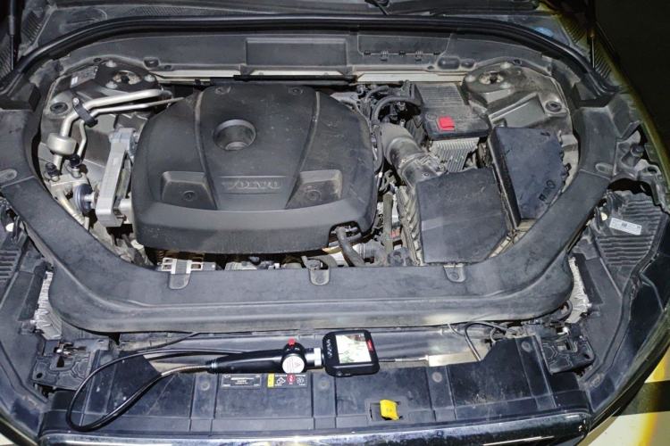 Used Volvo XC60 2020 T5 4x4 Smart Luxury Edition Engine Bay