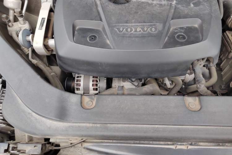 Used Volvo XC60 2020 T5 4x4 Zhiyi Luxury Edition Engine Bay Right