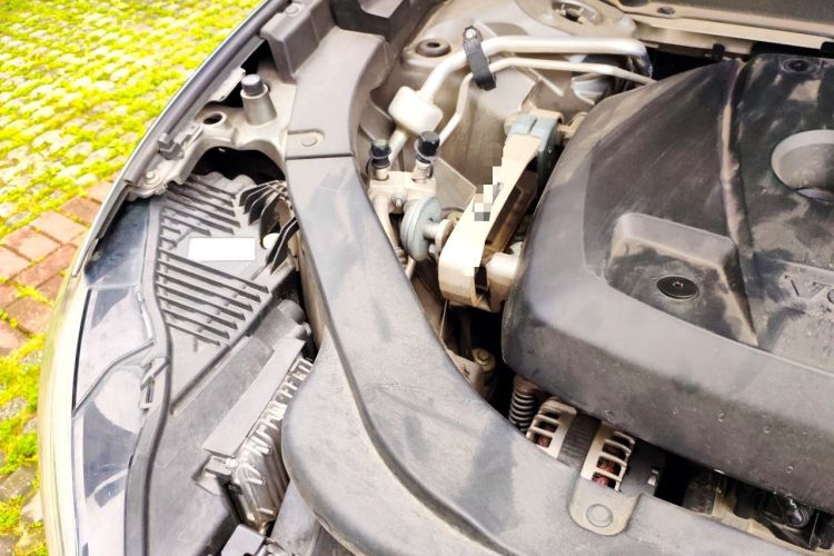 Used Volvo XC60 2020 T5 4x4 Smart & Dynamic Sport Edition Engine Bay Right
