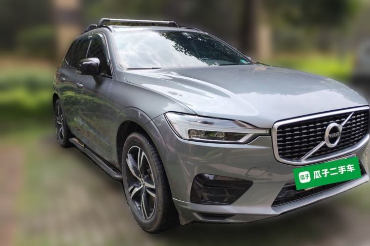 Used Volvo XC60 2020 T5 4x4 Smart & Dynamic Sport Edition Front Right 45 Deg