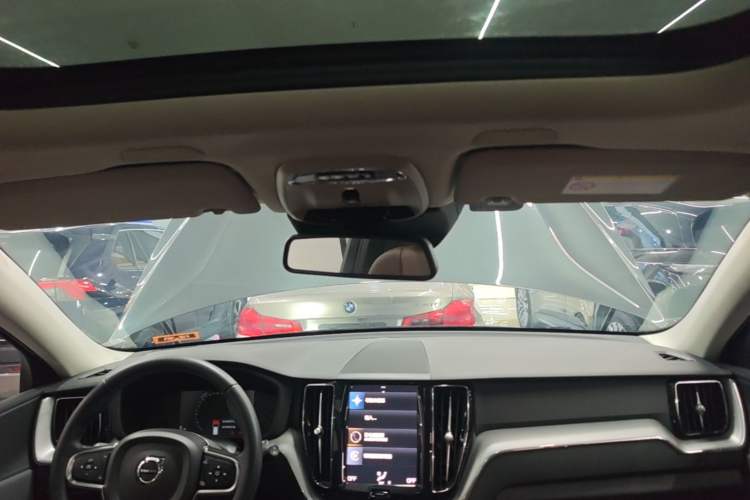 Used Volvo XC60 2020 T5 4x4 Zhiyi Luxury Edition Headliner