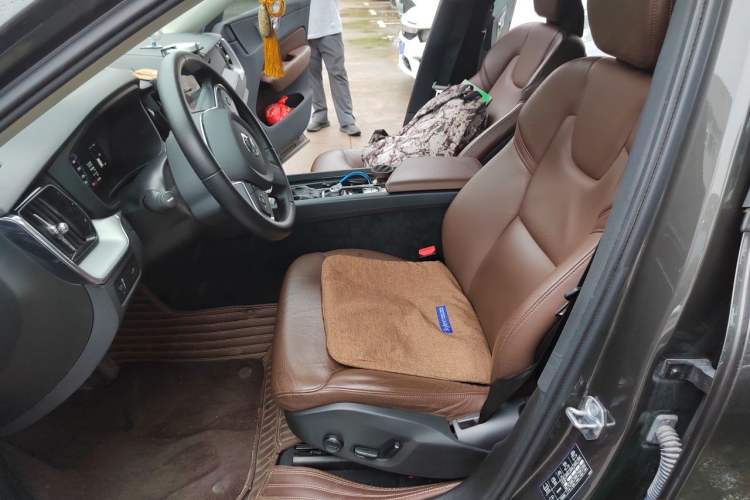 Used Volvo XC60 2020 T5 4x4 Zhiyi Luxury Edition Left Front Seat