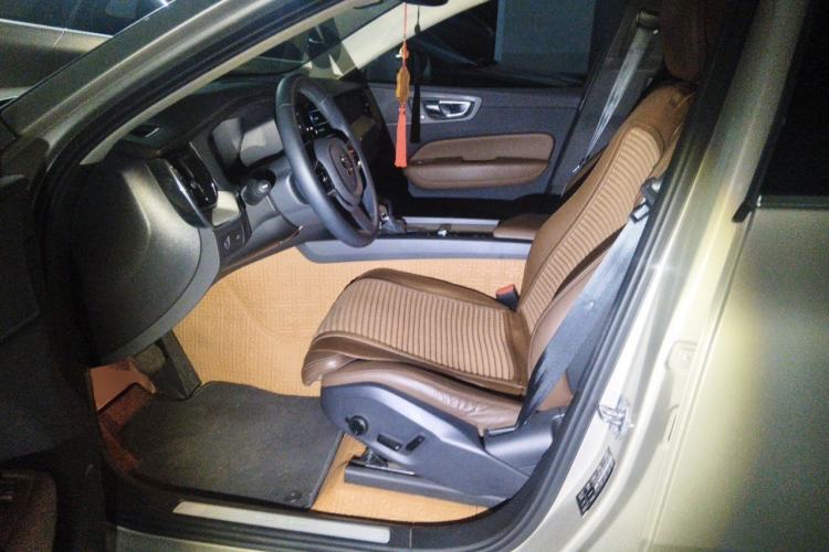 Used Volvo XC60 2020 T5 4x4 Smart Luxury Edition Left Front Seat