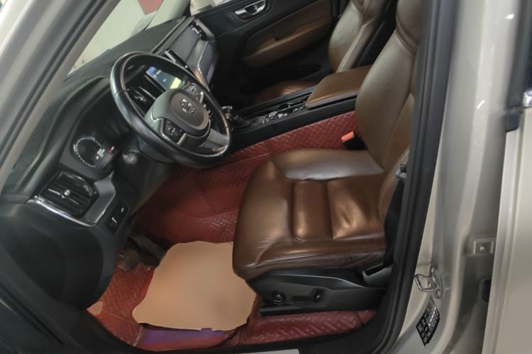 Used Volvo XC60 2020 T5 4x4 Zhiyi Luxury Edition Left Front Seat