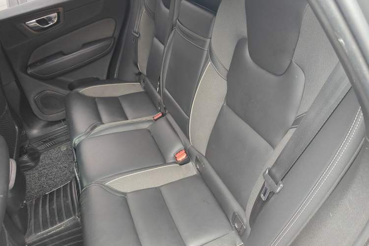 Used Volvo XC60 2020 T5 4x4 Smart & Dynamic Sport Edition Left Rear Seat
