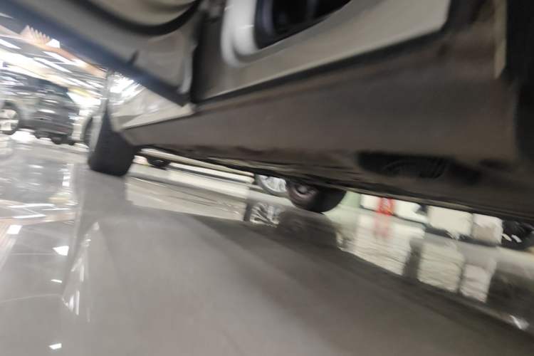 Used Volvo XC60 2020 T5 4x4 Zhiyi Luxury Edition Left Side Sill