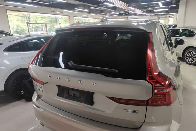 Used Volvo XC60 2020 T5 4x4 Zhiyi Luxury Edition Rear