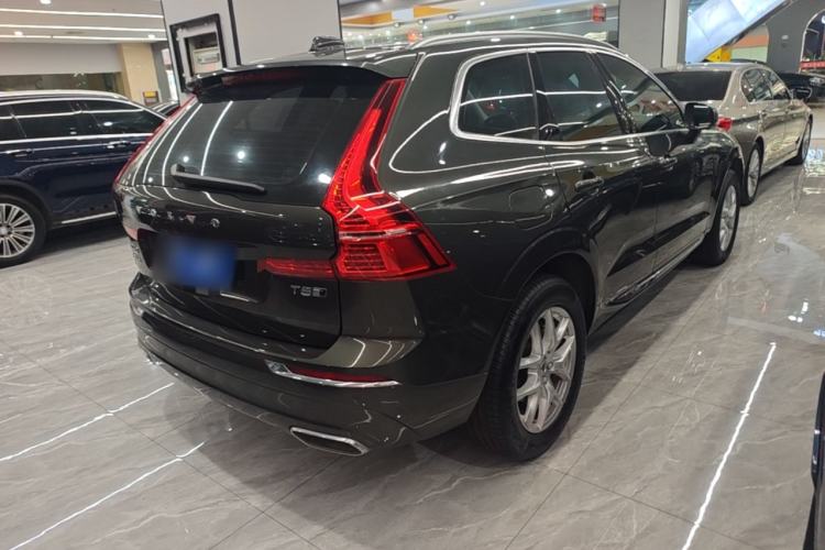 Used Volvo XC60 2020 T5 4x4 Zhiyi Luxury Edition Rear Right 45 Deg