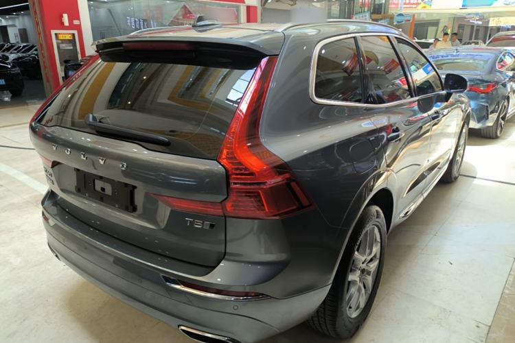 Used Volvo XC60 2020 T5 4x4 Zhiyi Luxury Edition Rear Right 45 Deg