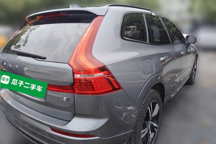 Used Volvo XC60 2020 T5 4x4 Smart & Dynamic Sport Edition Rear Right 45 Deg