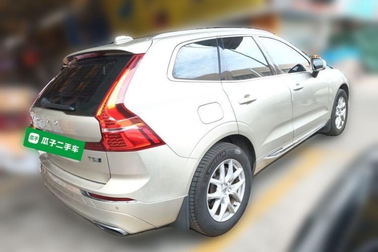Used Volvo XC60 2020 T5 4x4 Zhiyi Luxury Edition Rear Right 45 Deg
