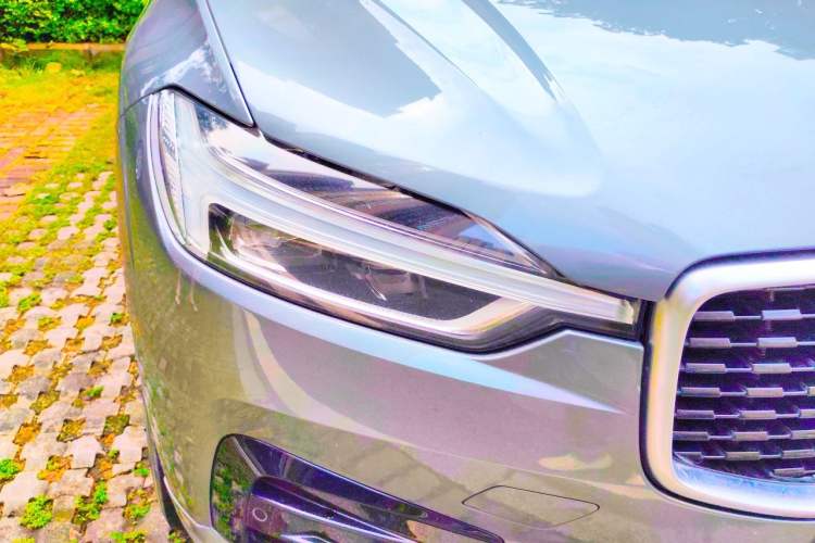 Used Volvo XC60 2020 T5 4x4 Smart & Dynamic Sport Edition Right Front Headlight