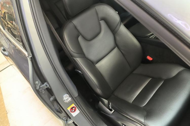 Used Volvo XC60 2020 T5 4x4 Zhiyi Luxury Edition Right Front Seat