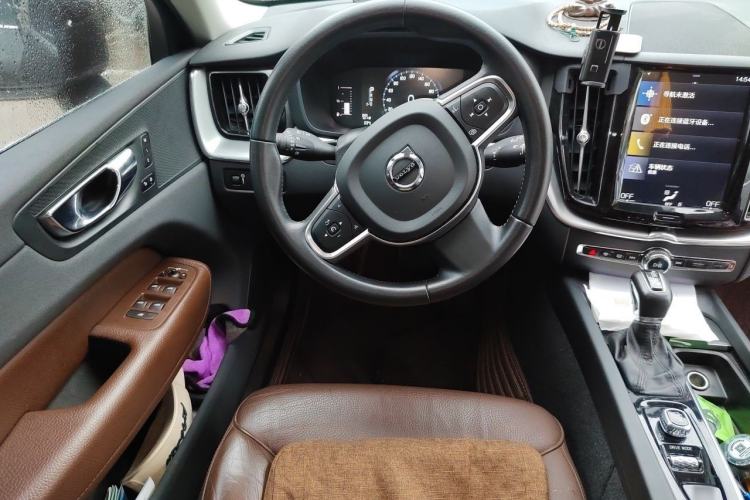 Used Volvo XC60 2020 T5 4x4 Zhiyi Luxury Edition Steering Wheel