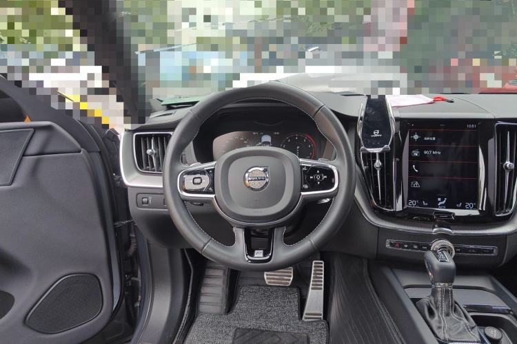 Used Volvo XC60 2020 T5 4x4 Smart & Dynamic Sport Edition Steering Wheel