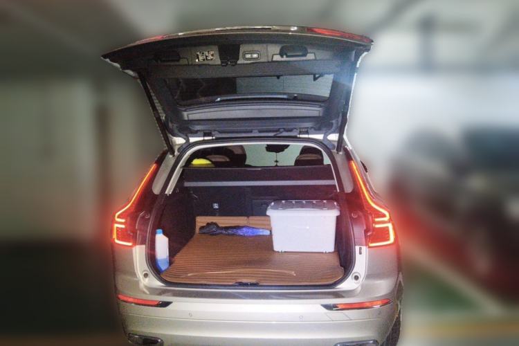 Used Volvo XC60 2020 T5 4x4 Smart Luxury Edition Trunk