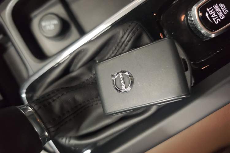 Used Volvo XC60 2020 T5 4x4 Zhiyi Luxury Edition Vehicle Key