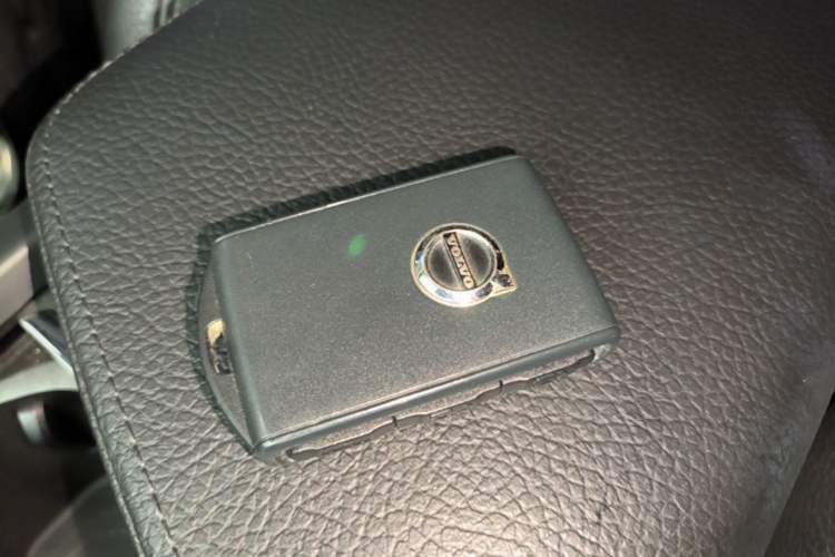 Used Volvo XC60 2020 T5 4x4 Zhiyi Luxury Edition Vehicle Key