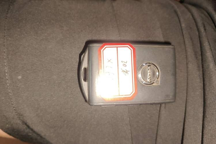 Used Volvo XC60 2020 T5 4x4 Zhiyi Luxury Edition Vehicle Key
