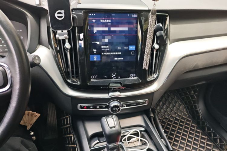 Used Volvo XC60 2020 T5 4x4 Zhiyi Luxury Edition Audio And AC Panel