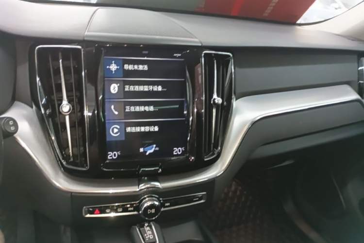 Used Volvo XC60 2020 T5 4x4 Zhiyi Luxury Edition Audio And AC Panel