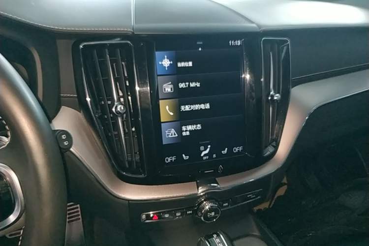 Used Volvo XC60 2020 T5 4x4 Smart & Dynamic Sport Edition Audio And AC Panel
