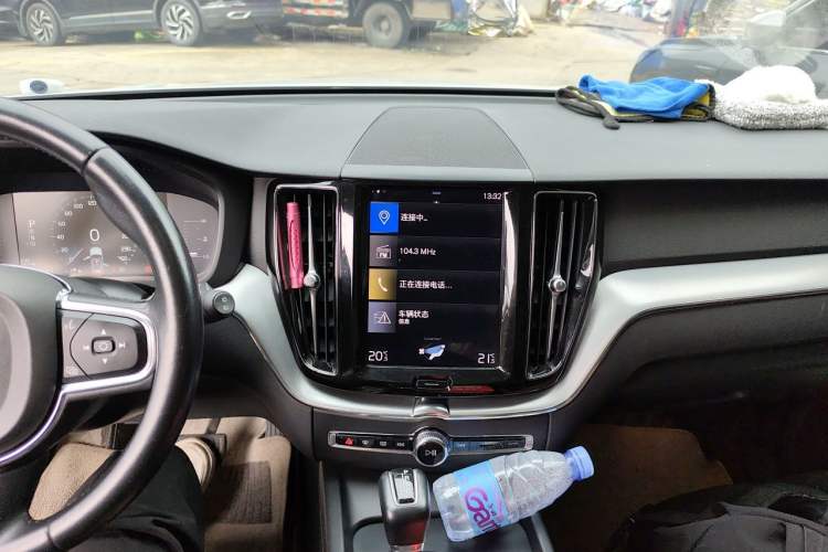 Used Volvo XC60 2020 T5 4x4 Zhiyi Luxury Edition Audio And AC Panel