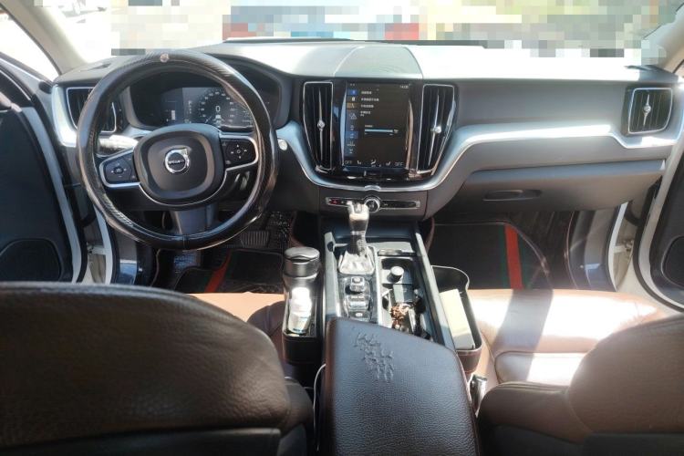 Used Volvo XC60 2020 T5 4x4 Zhiyi Luxury Edition Center Console