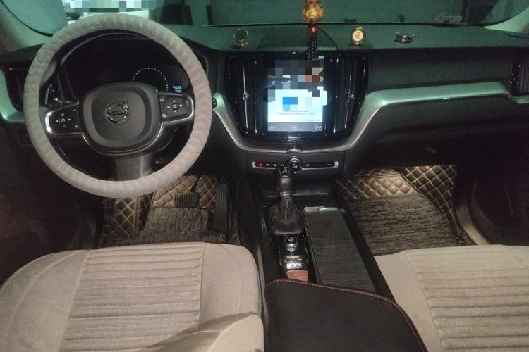 Used Volvo XC60 2020 T5 4x4 Zhiyi Luxury Edition Center Console