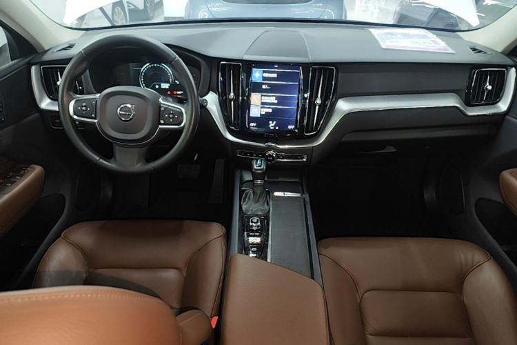 Used Volvo XC60 2020 T5 4x4 Zhiyi Luxury Edition Center Console
