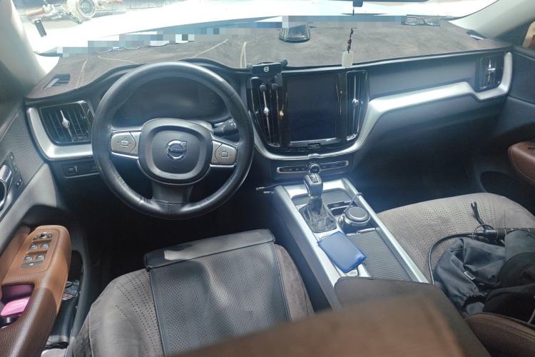 Used Volvo XC60 2020 T5 4x4 Zhiyi Luxury Edition Center Console