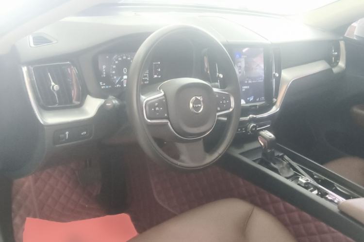 Used Volvo XC60 2020 T5 4x4 Zhiyi Luxury Edition Center Console