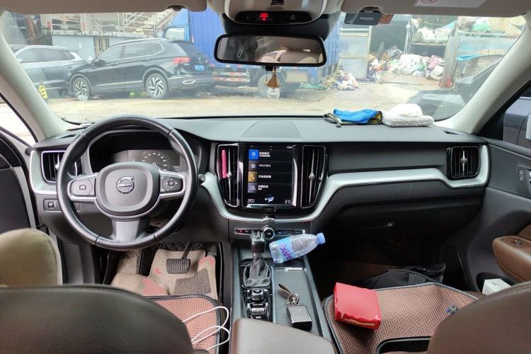 Used Volvo XC60 2020 T5 4x4 Zhiyi Luxury Edition Center Console