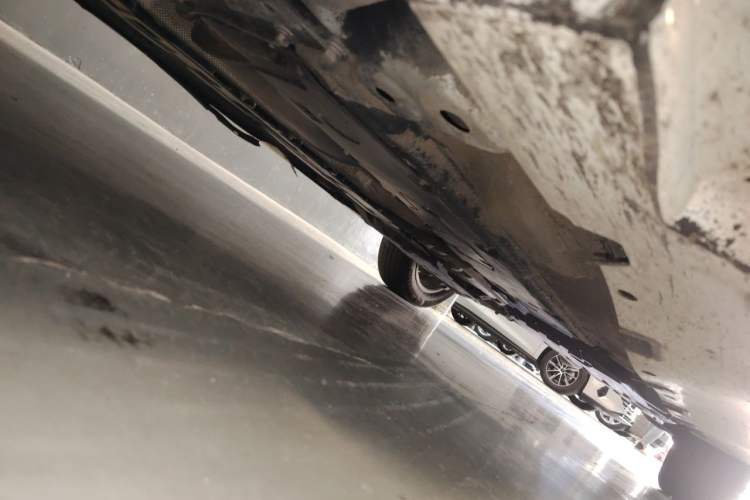 Used Volvo XC60 2020 T5 4x4 Zhiyi Luxury Edition Chassis Front Left