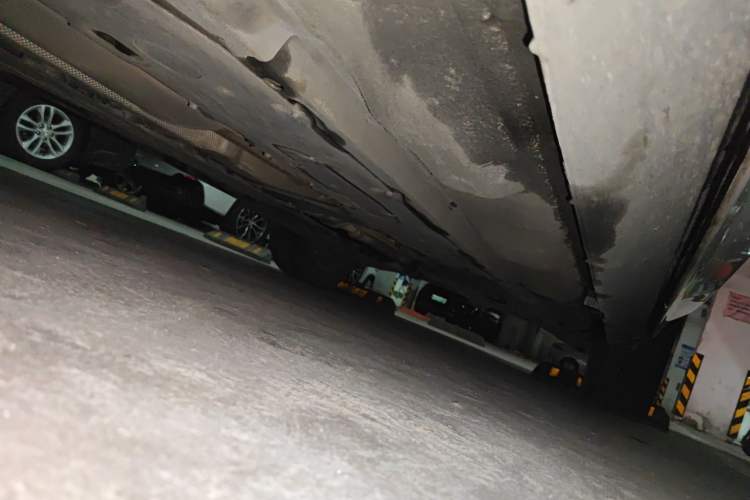 Used Volvo XC60 2020 T5 4x4 Zhiyi Luxury Edition Chassis Front Left