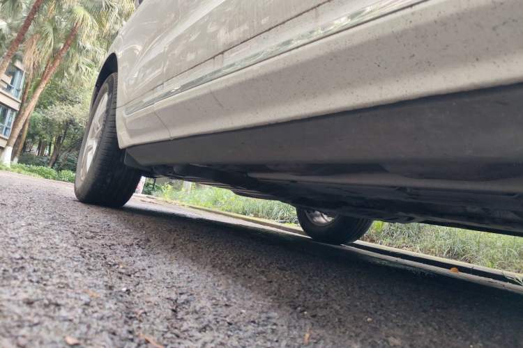 Used Volvo XC60 2020 T5 4x4 Zhiyi Luxury Edition Chassis Front Right