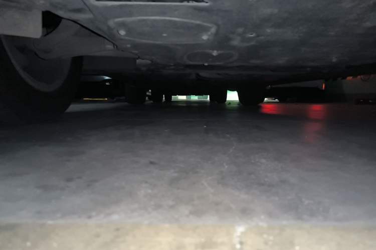 Used Volvo XC60 2020 T5 4x4 Zhiyi Luxury Edition Chassis Front Right