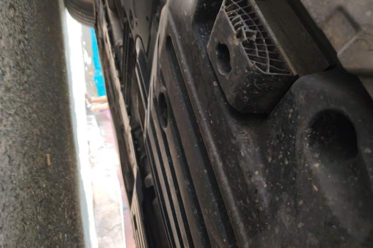 Used Volvo XC60 2020 T5 4x4 Smart Luxury Edition Chassis Rear Left