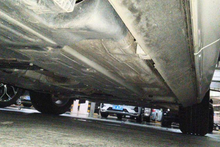 Used Volvo XC60 2020 T5 4x4 Zhiyi Luxury Edition Chassis Rear Right