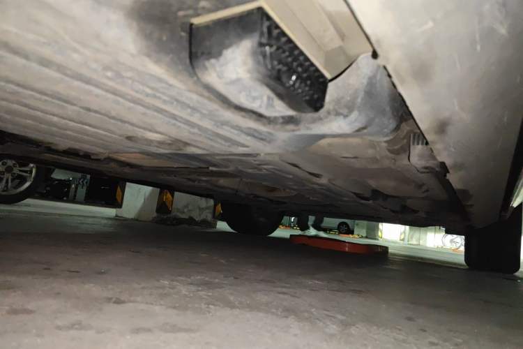 Used Volvo XC60 2020 T5 4x4 Zhiyi Luxury Edition Chassis Rear Right