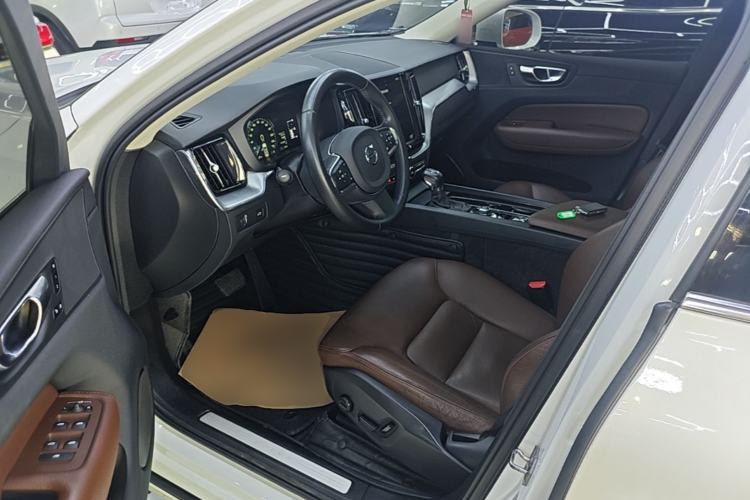 Used Volvo XC60 2020 T5 4x4 Zhiyi Luxury Edition Driver Seat