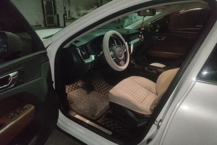 Used Volvo XC60 2020 T5 4x4 Zhiyi Luxury Edition Driver Seat
