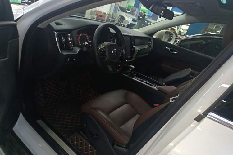 Used Volvo XC60 2020 T5 4x4 Zhiyi Luxury Edition Driver Seat