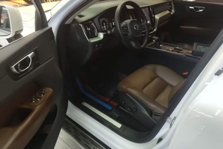 Used Volvo XC60 2020 T5 4x4 Zhiyi Luxury Edition Driver Seat