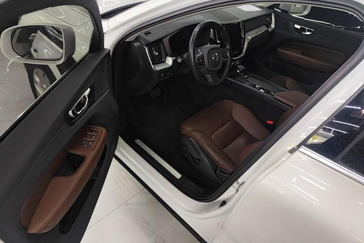 Used Volvo XC60 2020 T5 4x4 Zhiyi Luxury Edition Driver Seat