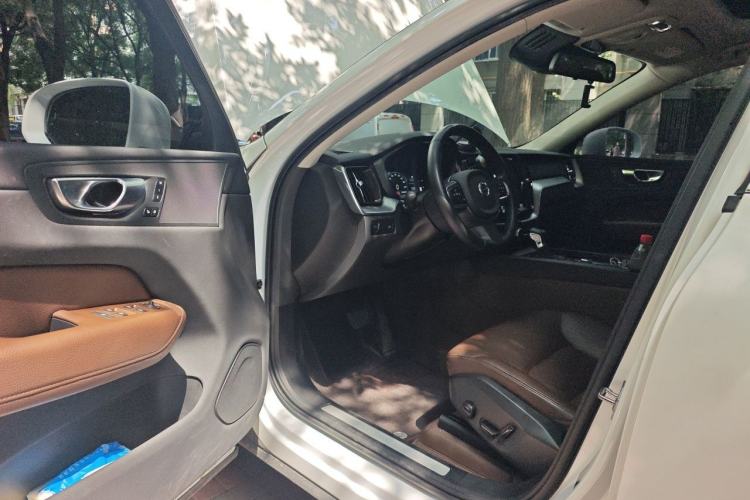 Used Volvo XC60 2020 T5 4x4 Zhiyi Luxury Edition Driver Seat
