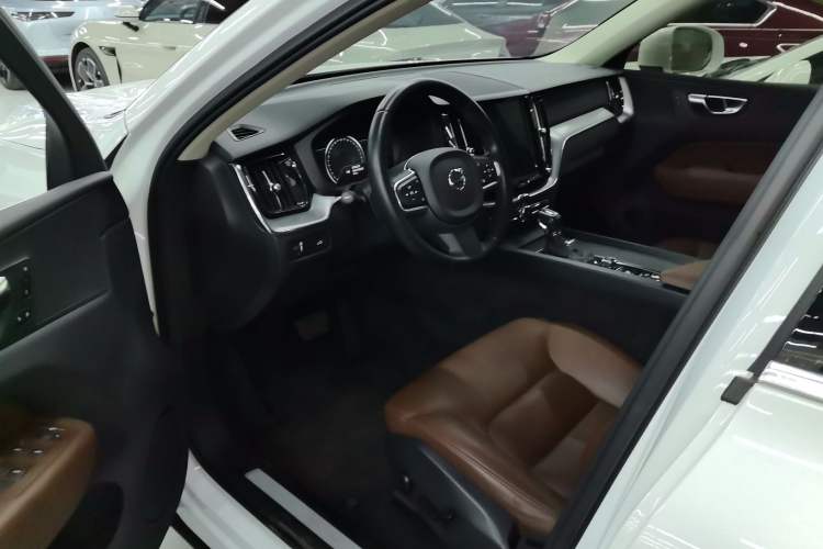Used Volvo XC60 2020 T5 4x4 Zhiyi Luxury Edition Driver Seat